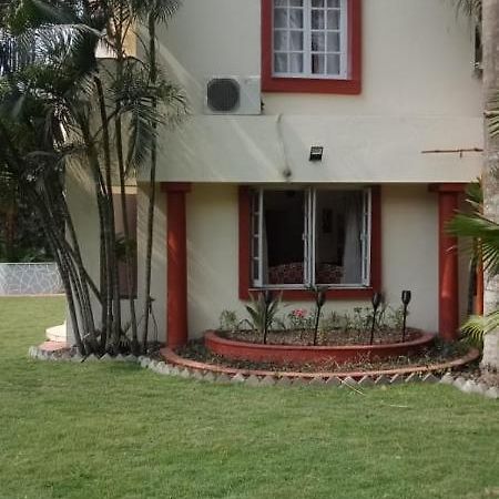 Advani Homestay Hāora Esterno foto
