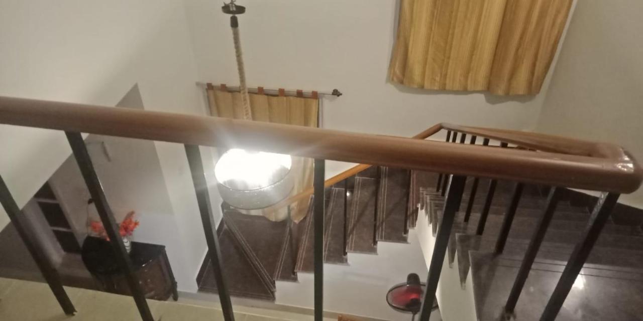 Advani Homestay Hāora Esterno foto